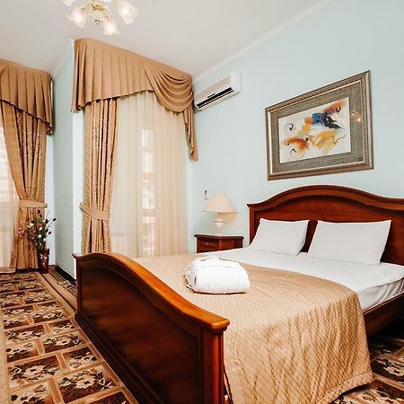 Business Hotel Astana Bagian luar foto