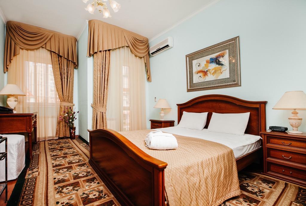 Business Hotel Astana Bagian luar foto